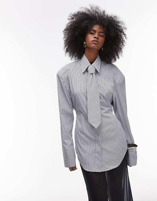ASOS DESIGN - Chemise cintrée à épaulettes et cravates - Noir à fines rayures