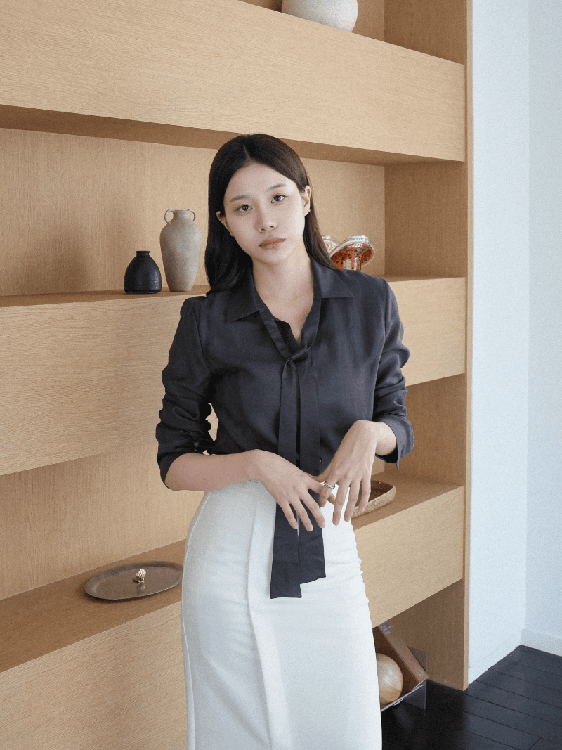 *예약 오더* [NouArté] 로페 타이 블라우스 (차콜)