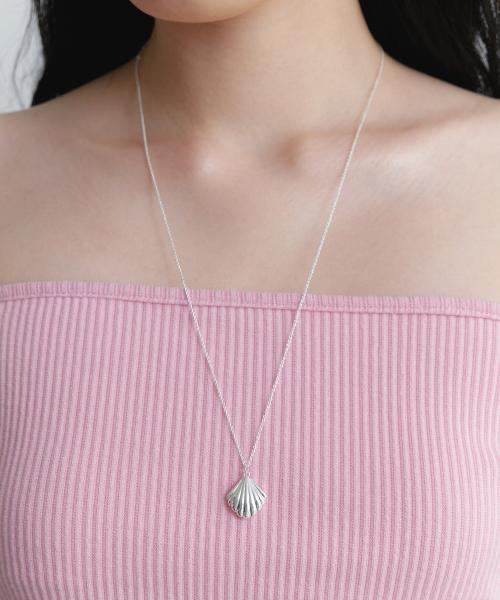 Shell necklace