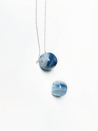 neptune 유리 목걸이