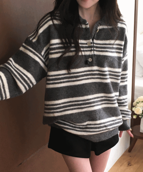 모모 스트라이프 니트