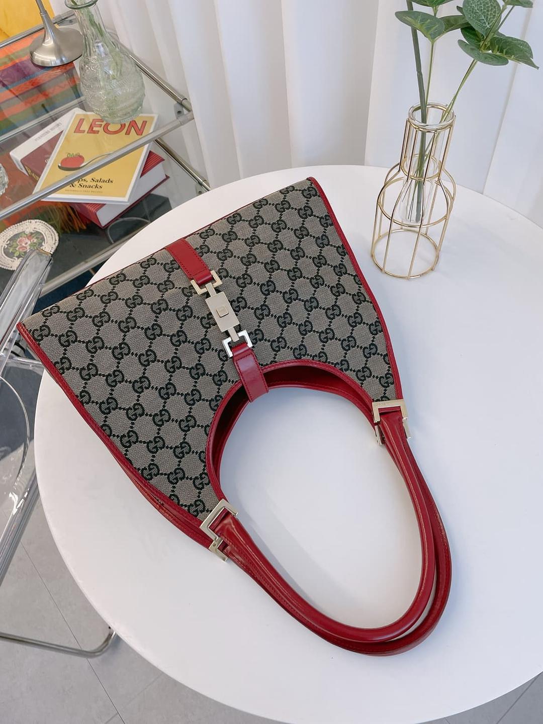 구찌 자가드 재키백M | 후루츠패밀리