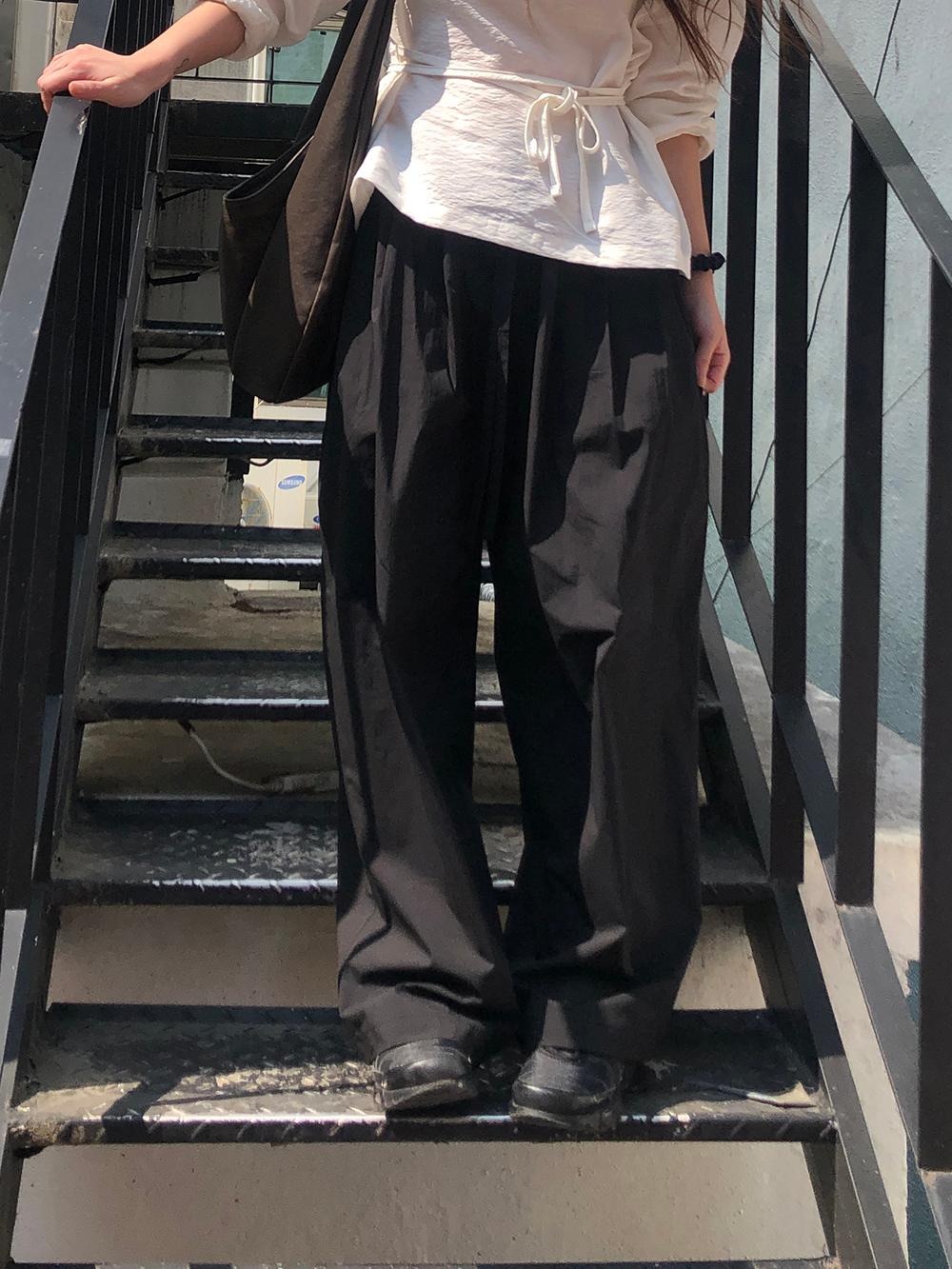 (by male) pin tuck wide pants (black) 2차 바로배송