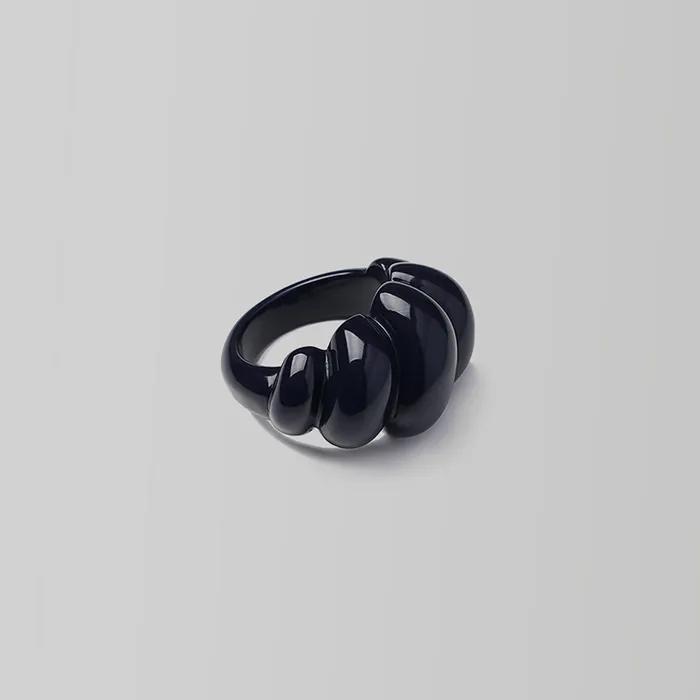 Formica Big Croissant Ring_Navy