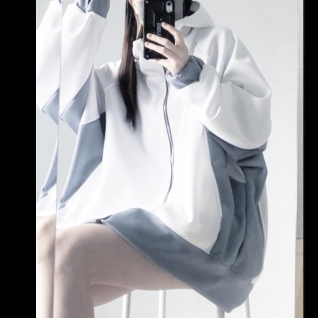 〇ホワイト×グレー〇 ハイネックジップパーカー