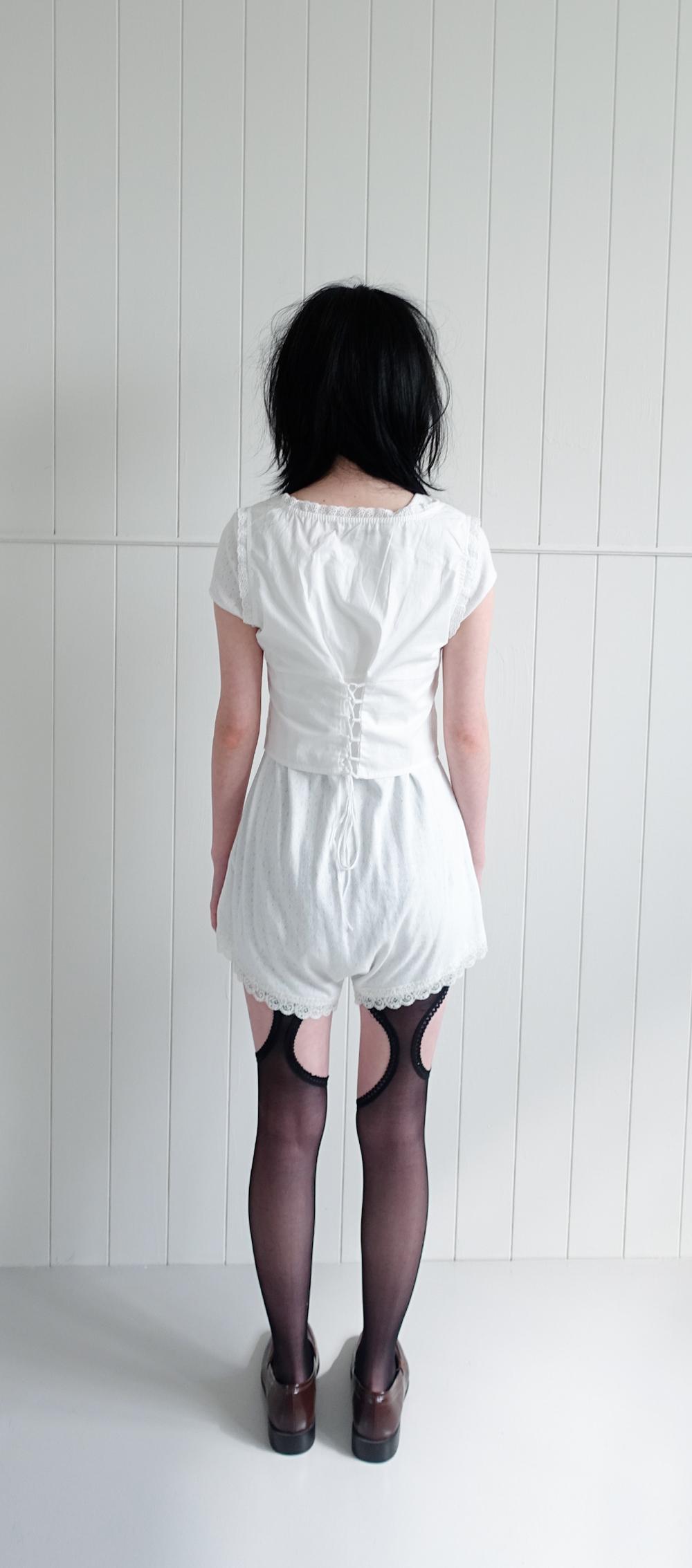 ribbon tight corset bustier