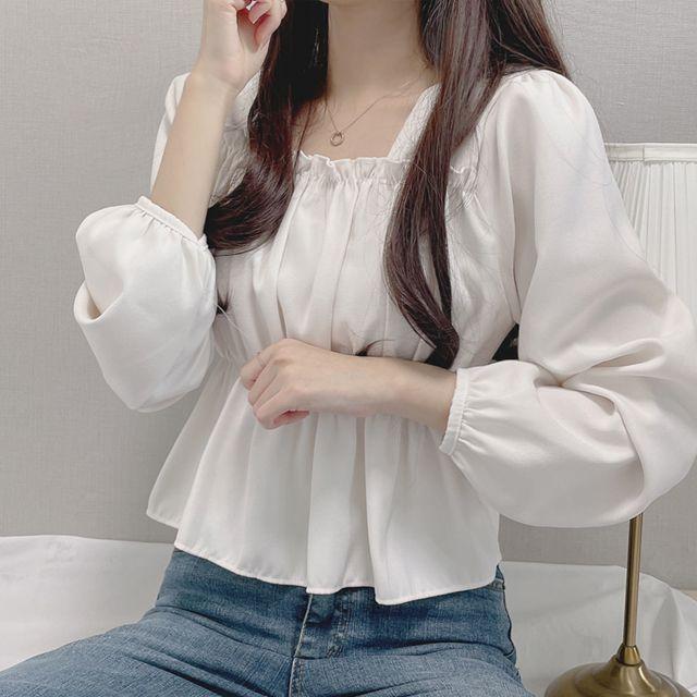 마들렌 기모 프릴 스퀘어넥 블라우스