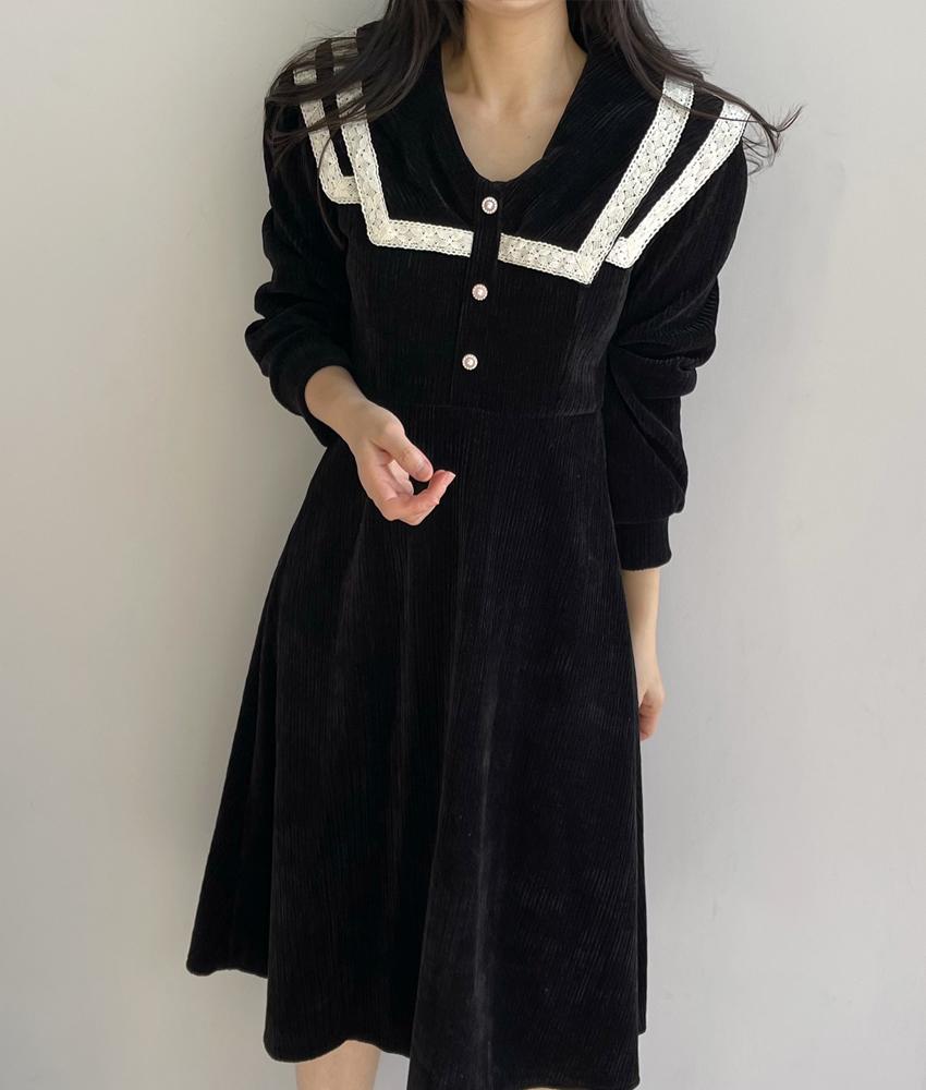 [어쓰] 벨벳 코듀로이 스퀘어카라 레이스 진주단추 에이라인 겨울 원피스 연말룩 (2color)