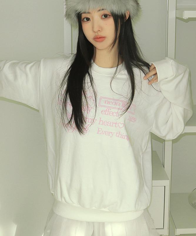 하트 레터링 코튼 라운드 오버핏 맨투맨 (WHITE,BROWN,BLACK 3COLORS!)