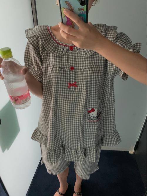 [산리오정품] 모노 체크 키티 파자마 - 1col