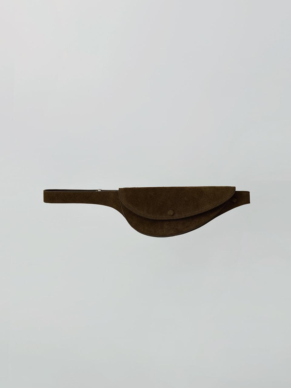 curve belt bag (brown suede)