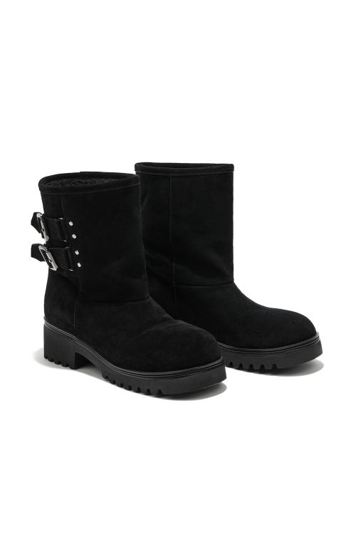 TEDDY BEAR BUCKLE BOOTS IN BLACK