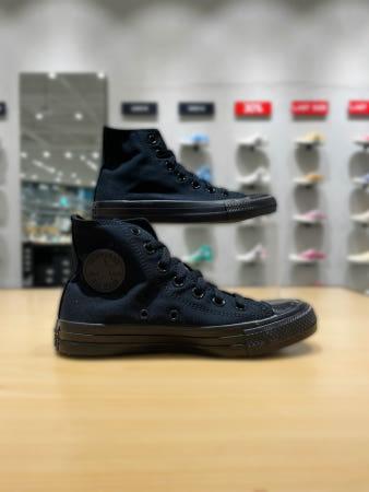 이런 상품 어때요? 컨버스 척테일러 올스타 클래식 올블랙 하이탑 캔버스화 AM3310C