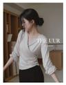 [7일소요] uur poetry wrap blouse T [ash-beige]