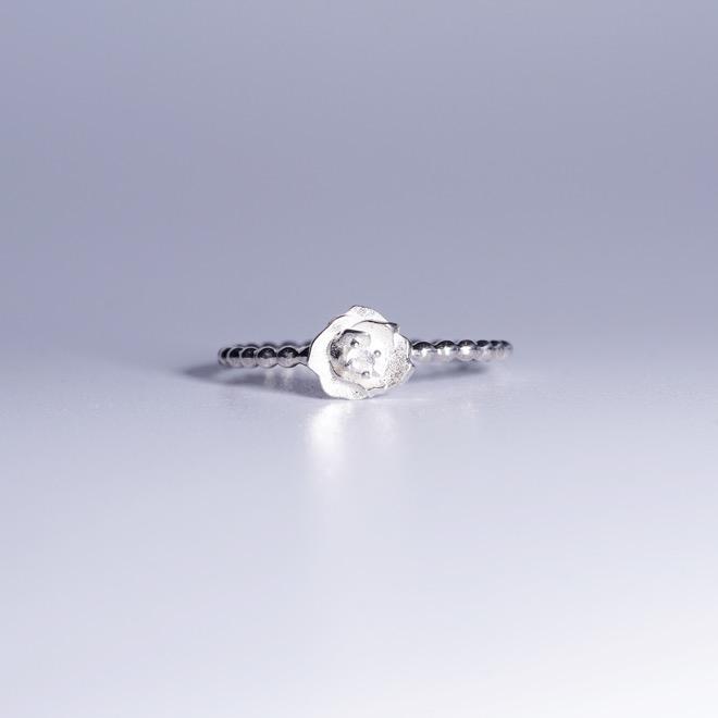 love rose. rose dot ring