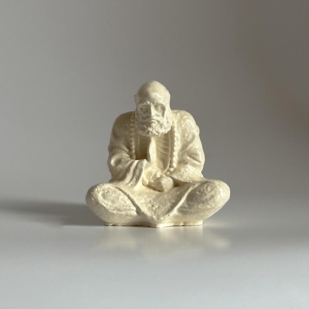 Object #012 Karma_ Ivory