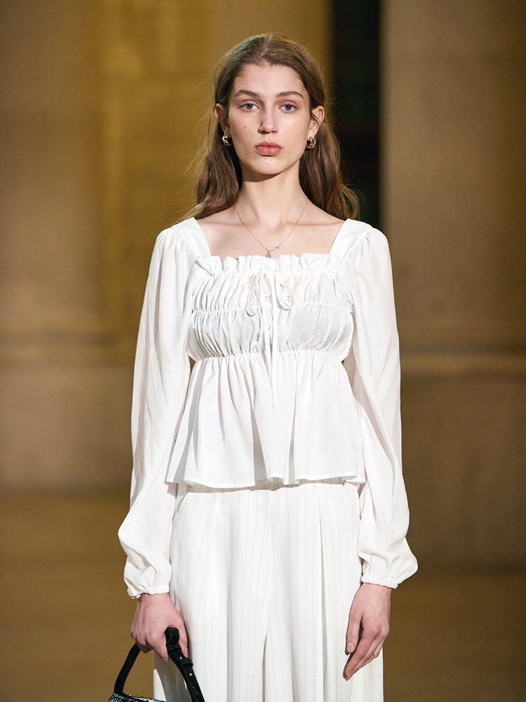Monet puffy blouse