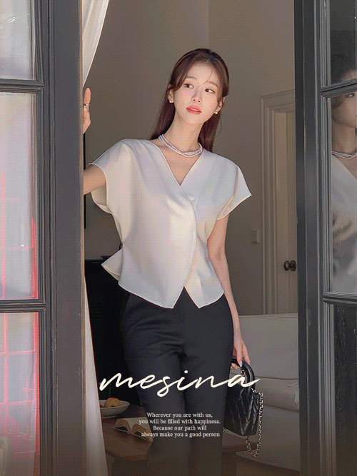 메시나 브이넥 투버튼 리본 스트랩 나그랑 랩 블라우스(하객룩/출근룩)