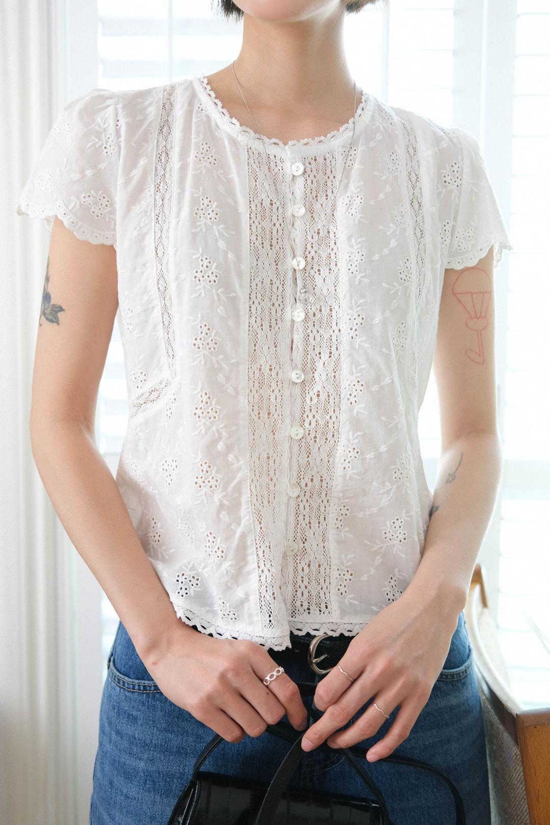 Sophie antique blouse (2col)