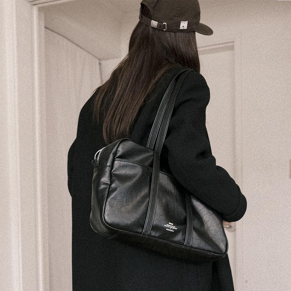 [노이에] LEATHER BOSTON BAG IN BLACK_M,L