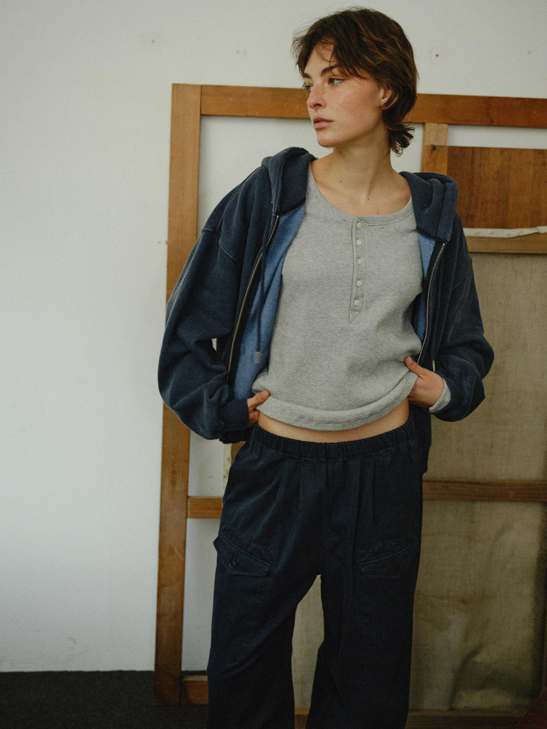 Henley neck scoop T-shirt *(3 colors)