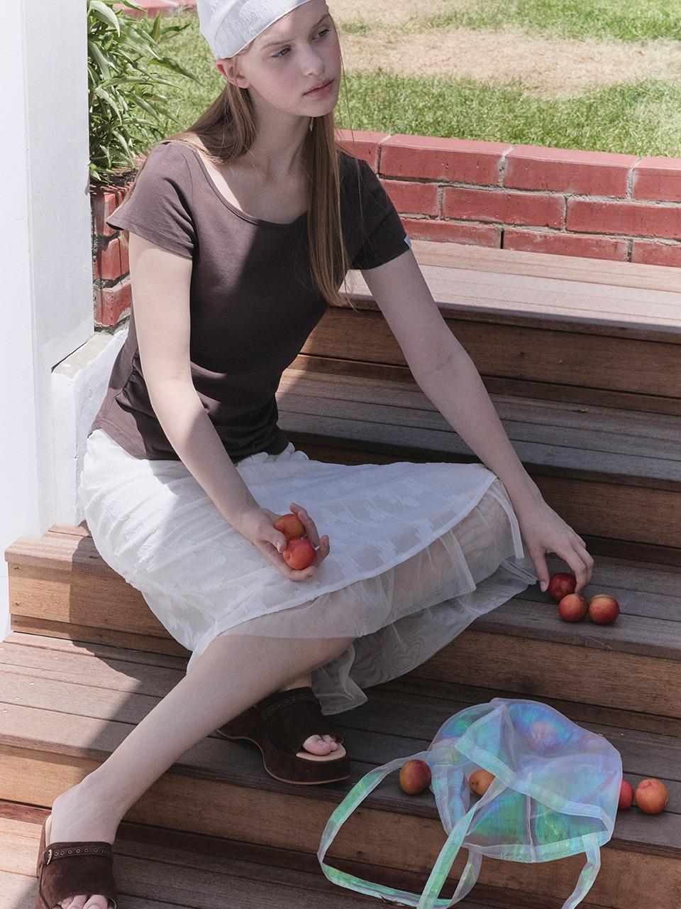 BOAT SHIRRING T-SHIRT (BROWN)