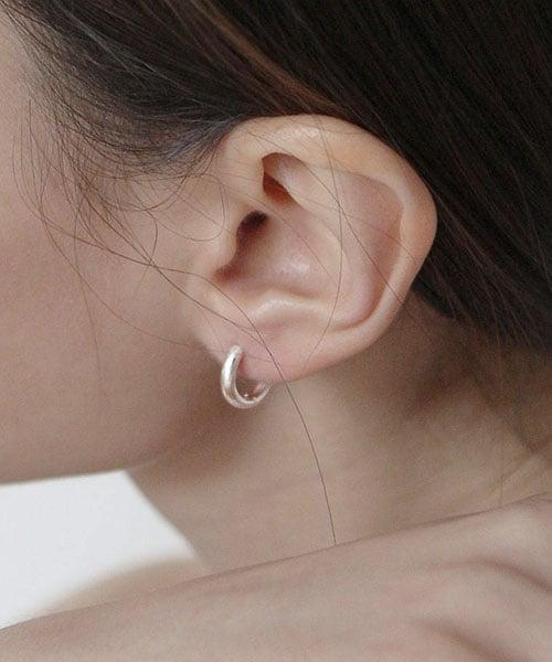 [Silver925] TN025 Basic sleek round semi bold earring