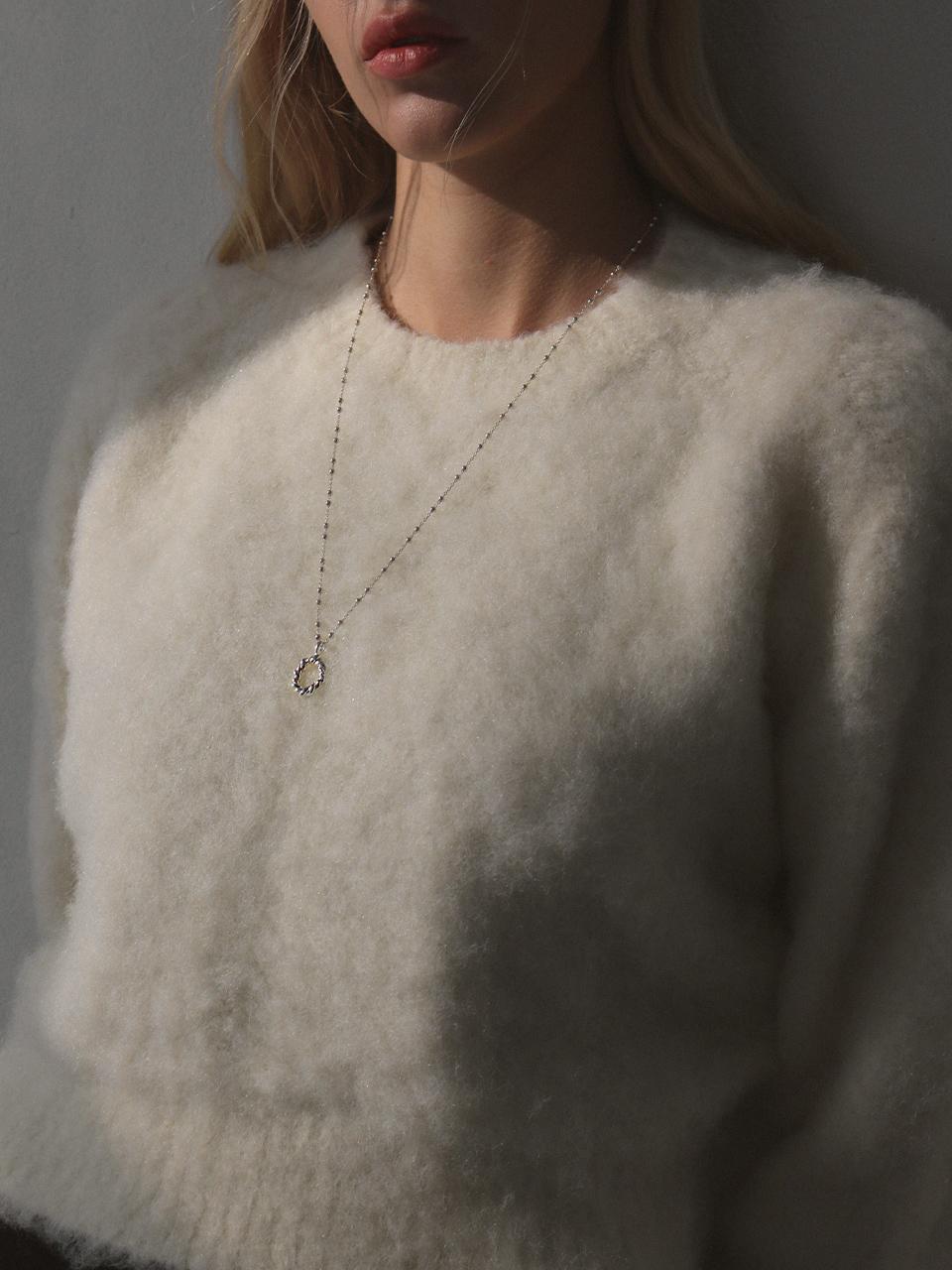 ANTIQUE OVAL NECKLACE 037