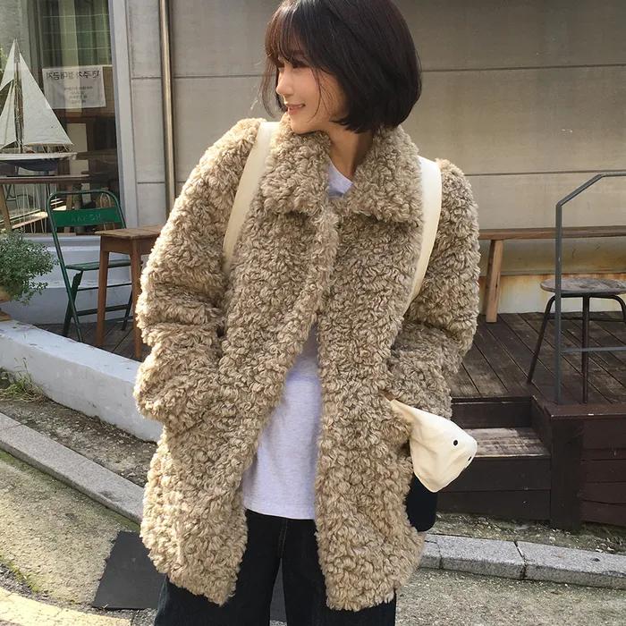 [쁨이 pick]Curly Collar Fur Jacket-Beige