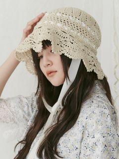 透かし編みフリルハット