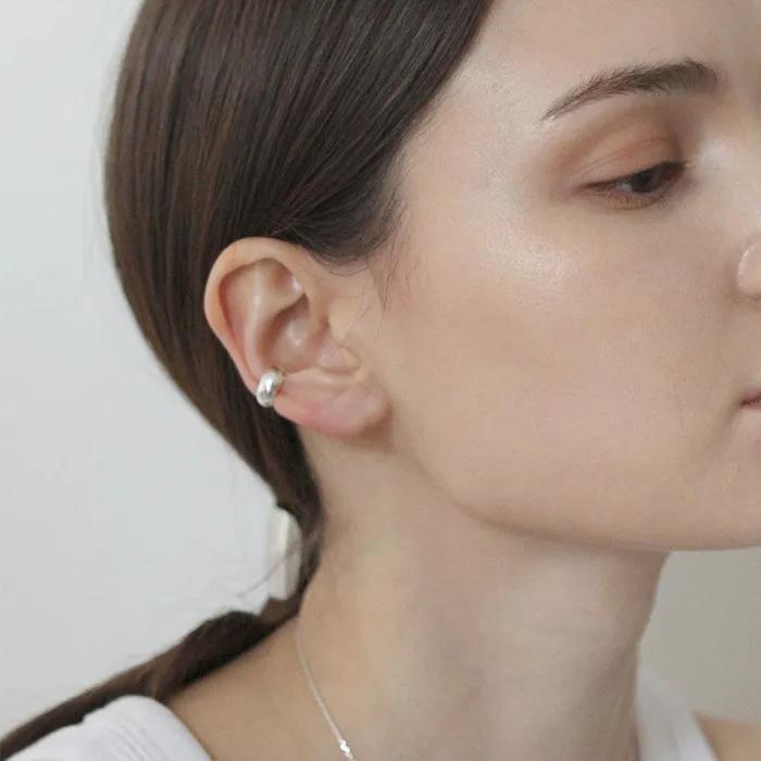 [Silver925]TN017 Sleek new moon line earcuff
