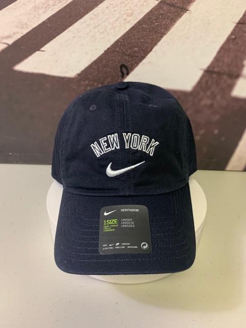 나이키 남녀공용 헤리티지86 스우시 MLB 뉴욕양키스 볼캡 모자