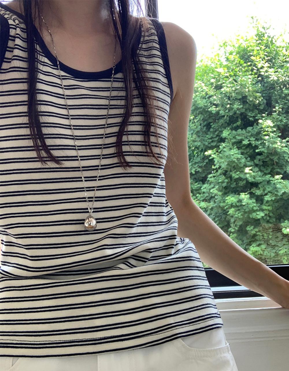 오브나인 라운드 단가라 sleeveless