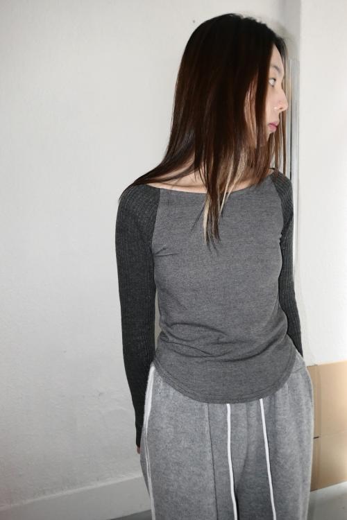 wide neck raglan T (2c)