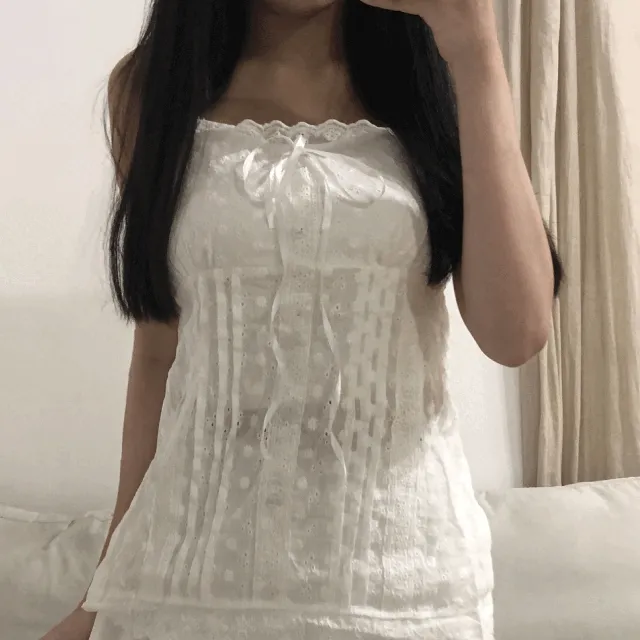 빈티지 펀칭 디테일 나시