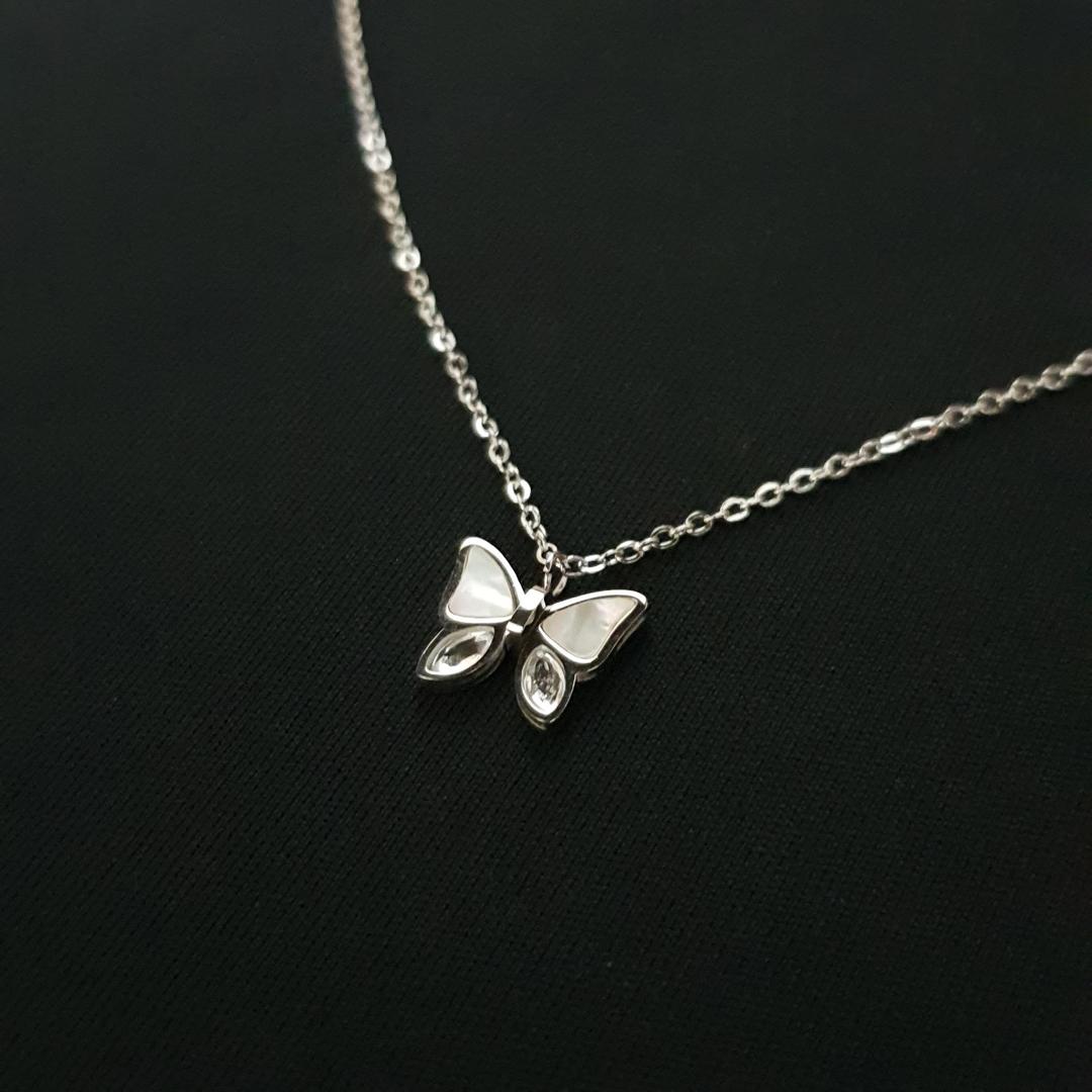 손잡아줄게 손, 잡아줄게 위안부 할머니 후원 기부 자개 희망 나비 써지컬 목걸이