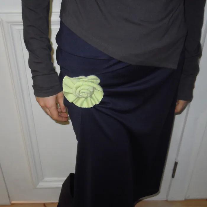 KNIT CORSAGE BROOCH_GREEN