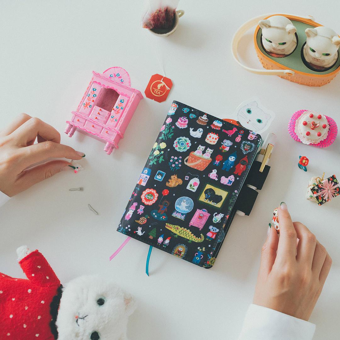 Yumi Kitagishi: Little Gifts A6 Size (fits Planner and Original) - Techo Lineup - Hobonichi Techo 2024