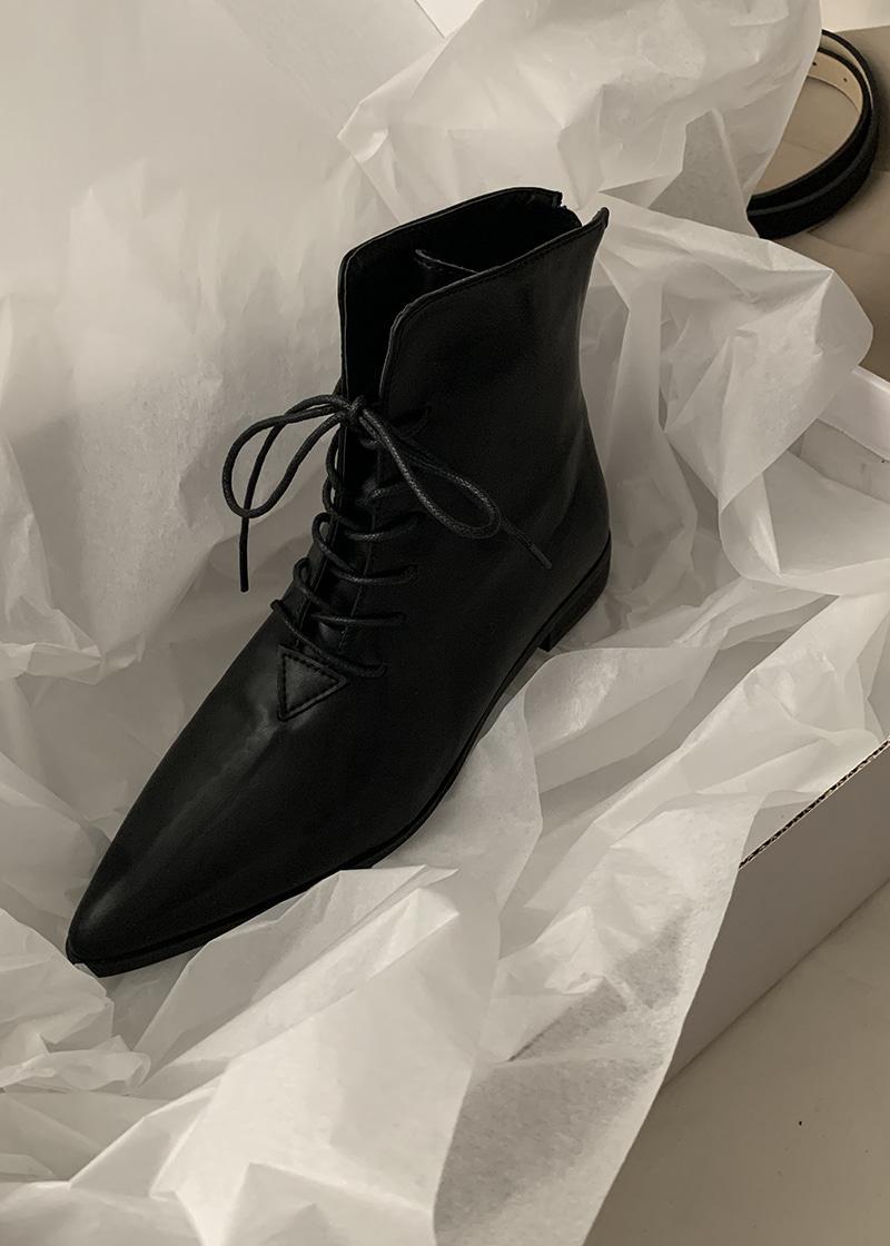 런더 레이스업 워커