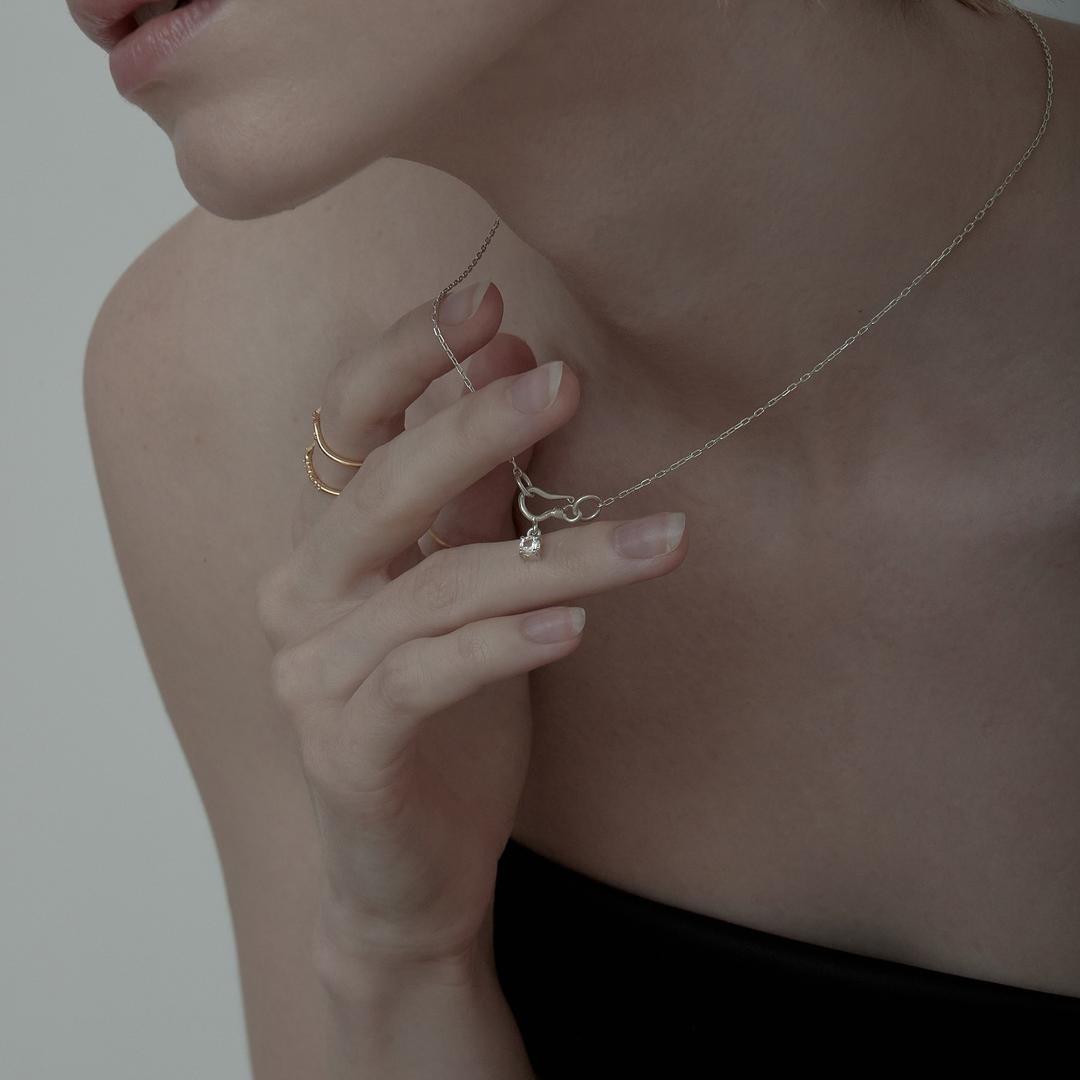 [Line Art] Reversible Line Necklace