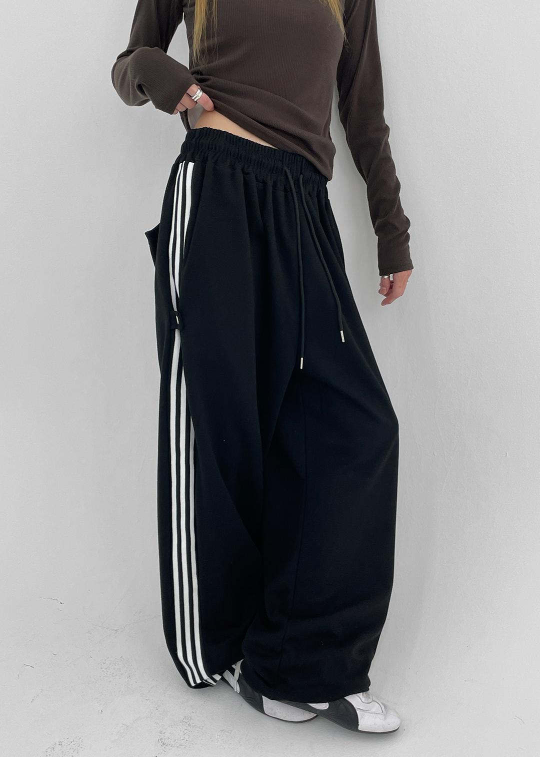 블랙업 [2천장판매] (UNISEX) 하픈 라인 와이드 밴딩 스트링팬츠 *