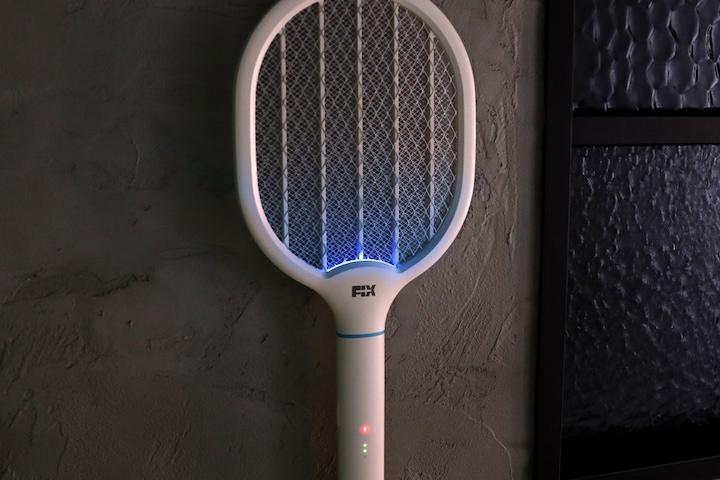 해충유도 자동퇴치! 트랩 전기 파리 모기채 XMR-301