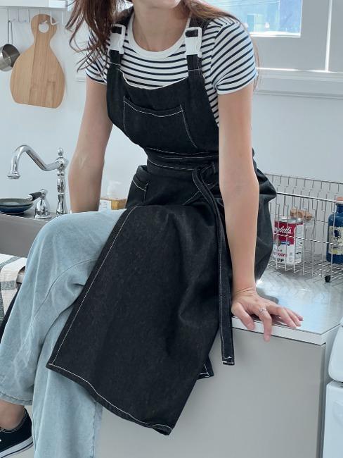 BBD black buckle denim stitch apron