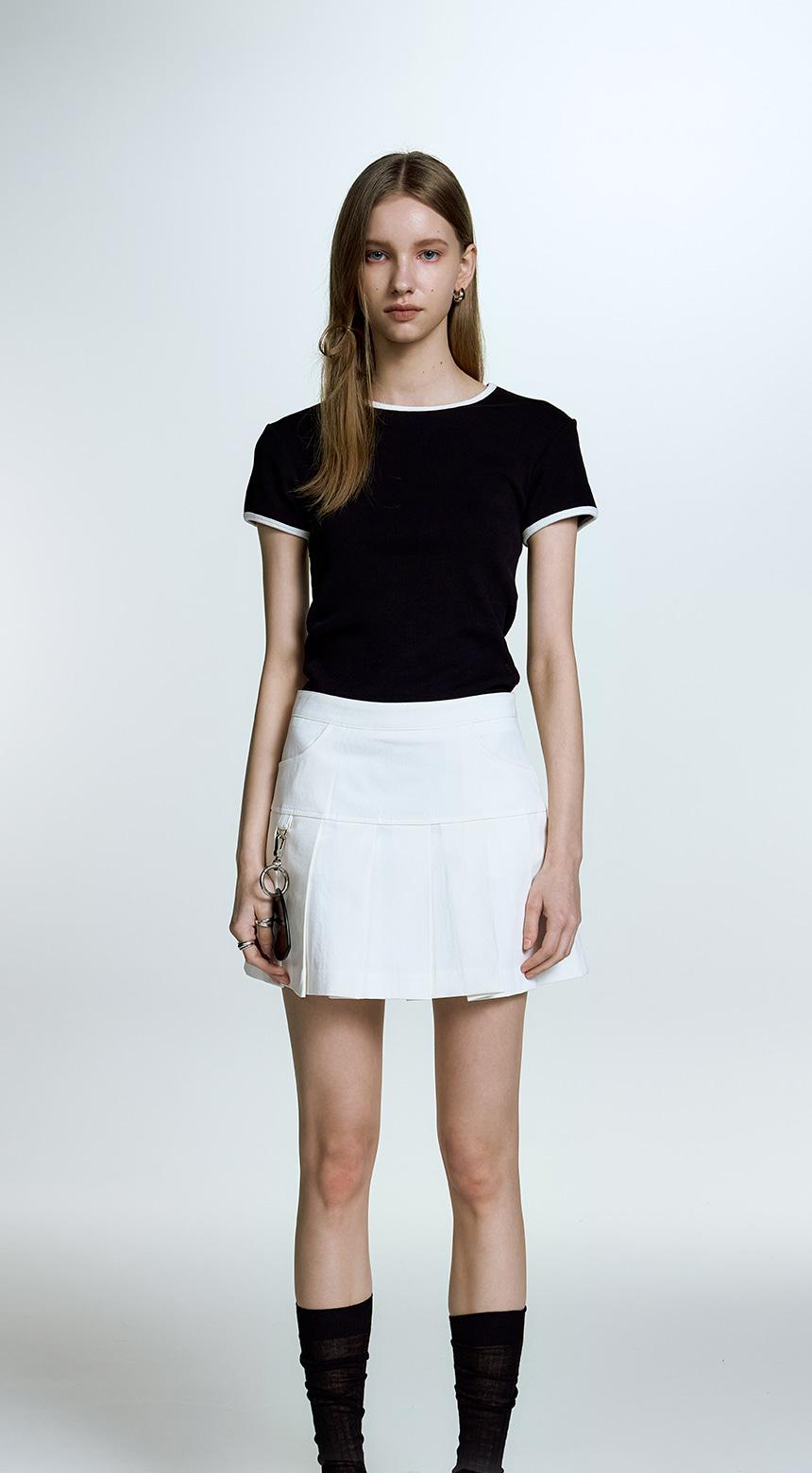 COLOR CUT-OUT T-SHIRT