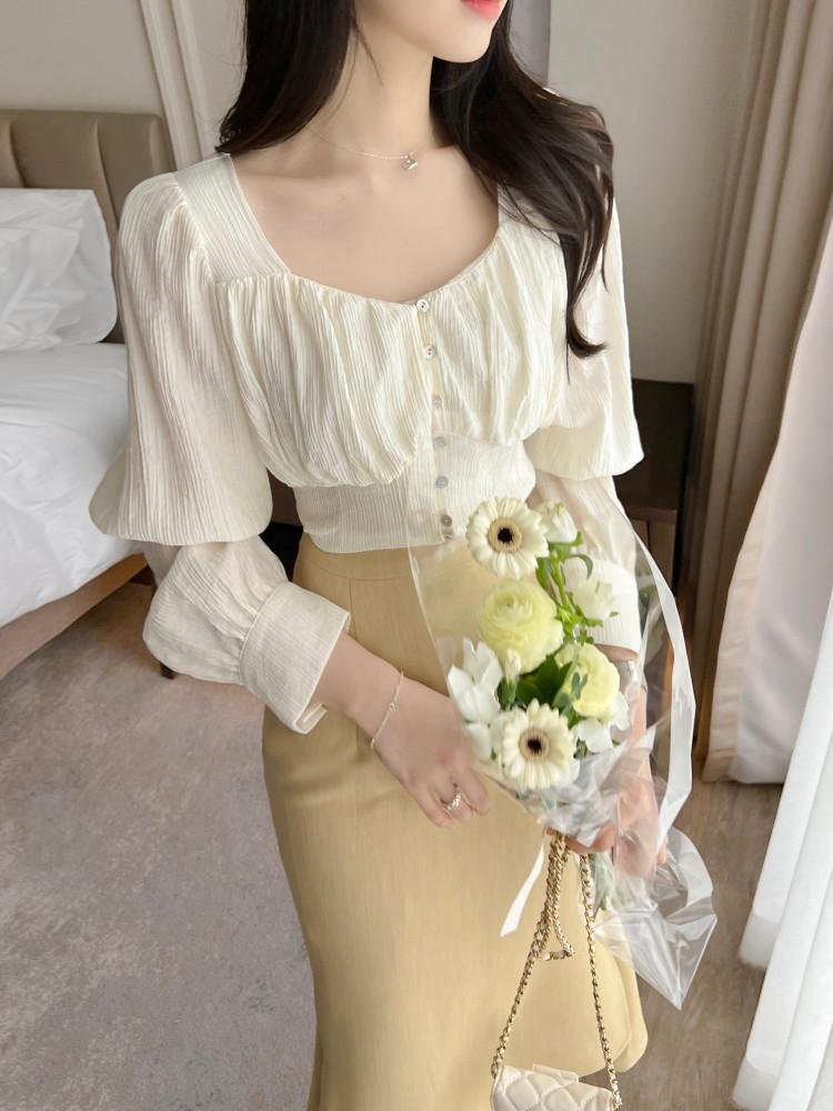 쥬이에 하트 셔링 블라우스 2color