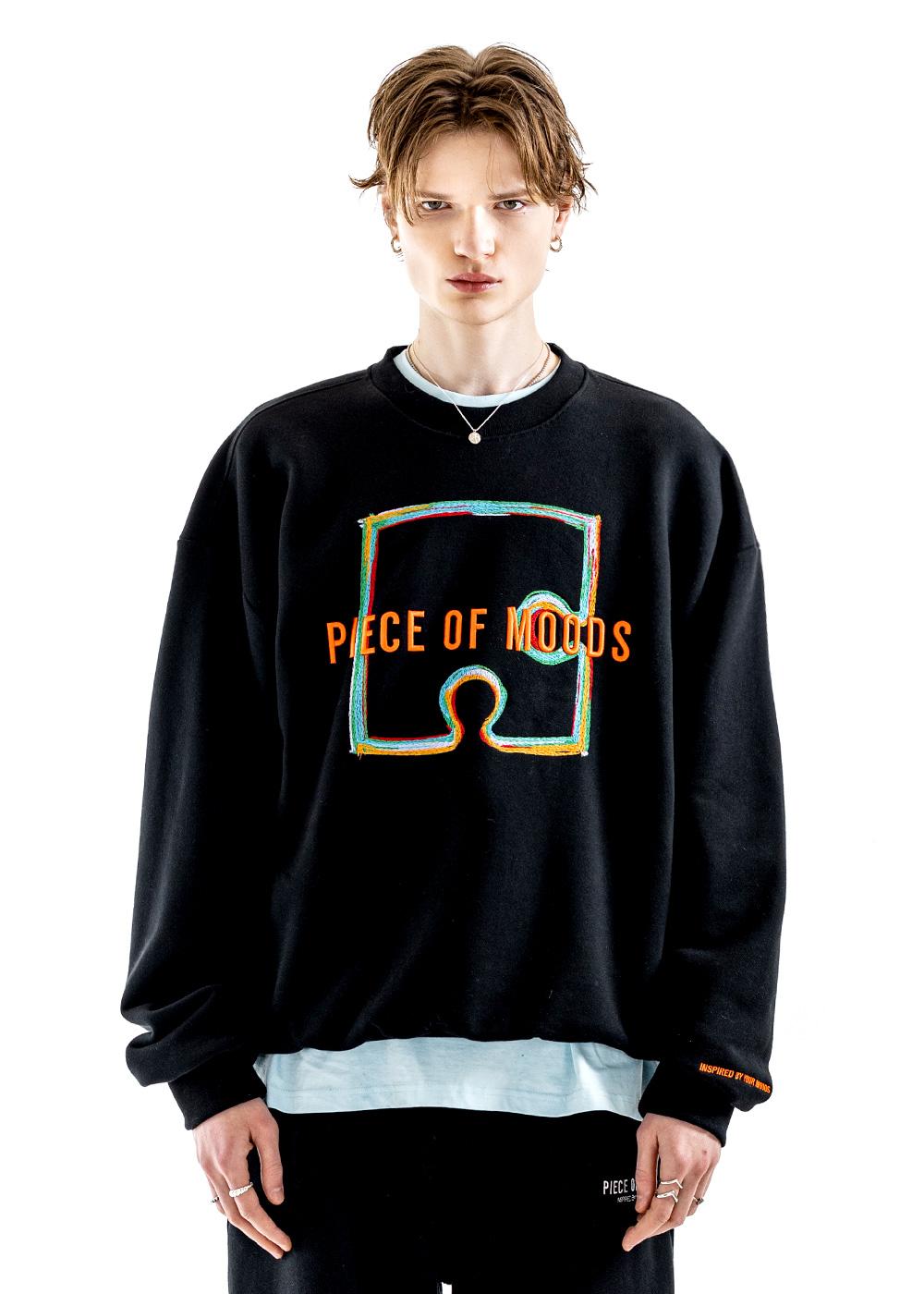 [F/W SEASON OFF][UNISEX] | [하이라이트 윤두준 착용] BLACK COLOR PIECE EMBROIDERED SWEATSHIRT