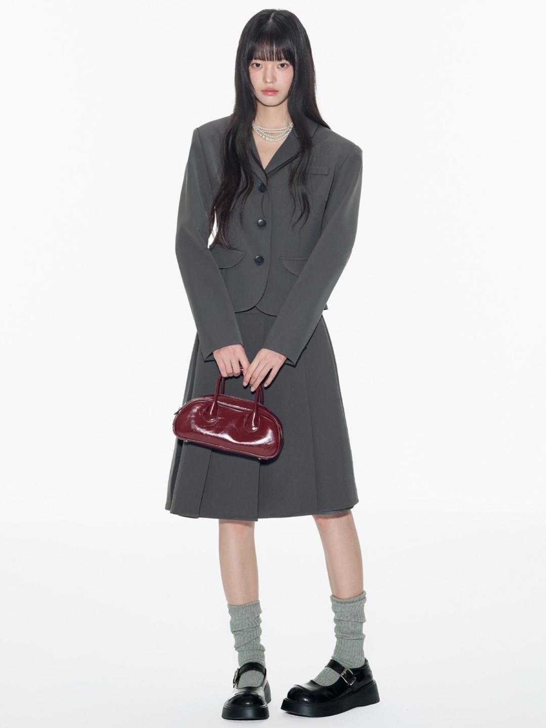 Onthereverse Gray Back Ribbon Jacket & Pleats Skirt Set-up