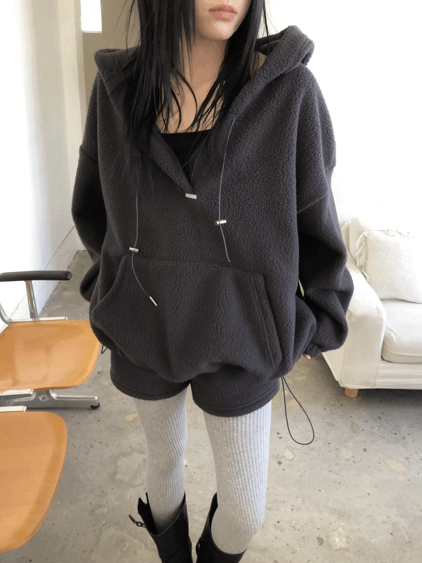 부클 브이넥 니트 후드 [Charcoal]