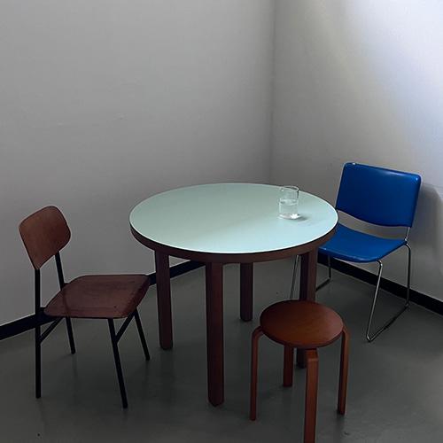 Mint Circle Table