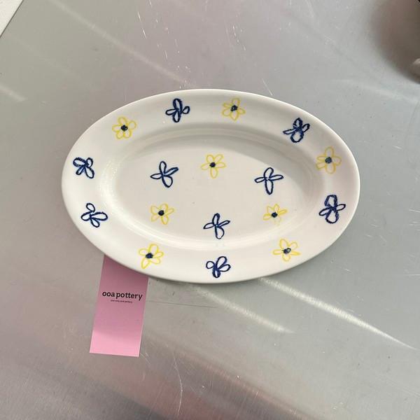 blue yellow flower oval plate